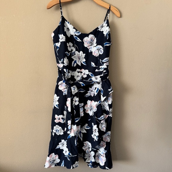 NWT Banana Republic Linen-Cotton Ruffle Wrap Navy Floral Printed Dress Size 8 - Picture 3 of 9